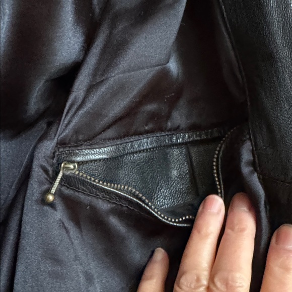 Avanti Black Leather moto Jacket women’s size S - Picture 9 of 10